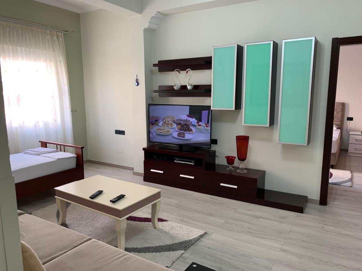 Dadaj Apartments Sarandë Exterior foto